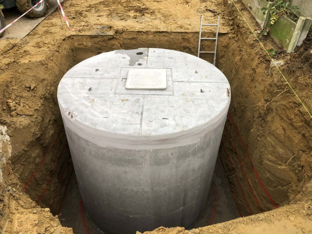 Plaatsen regenwaterput door felyn